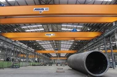 Double-girder travelling cranes with lifting capacities of 20, 32, 40 and 63 t 