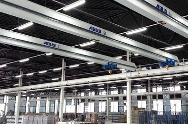 Mounted overhead travelling cranes based on the idea of the HB-System