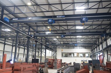 ELK type single girder travelling cranes with two wire rope hoists each