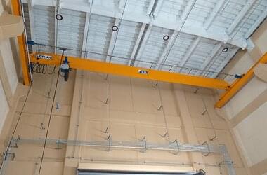 Single girder travelling crane with lifting capacity of 3,2 t in company TASACA