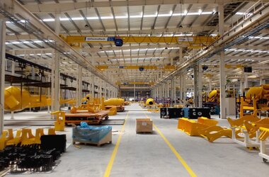 Single girder travelling cranes with monorail trolley type E