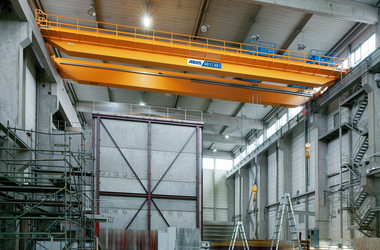 Double-girder overhead travelling crane at KSB in Frankenthal, Germany